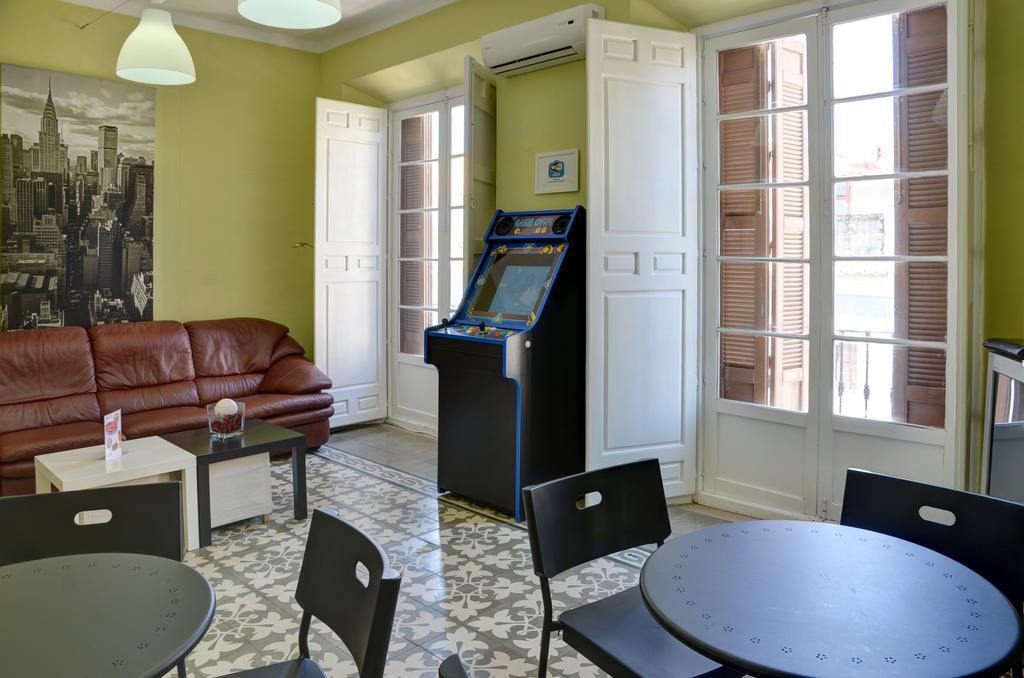 Apartamentos Gold Malaga Luaran gambar