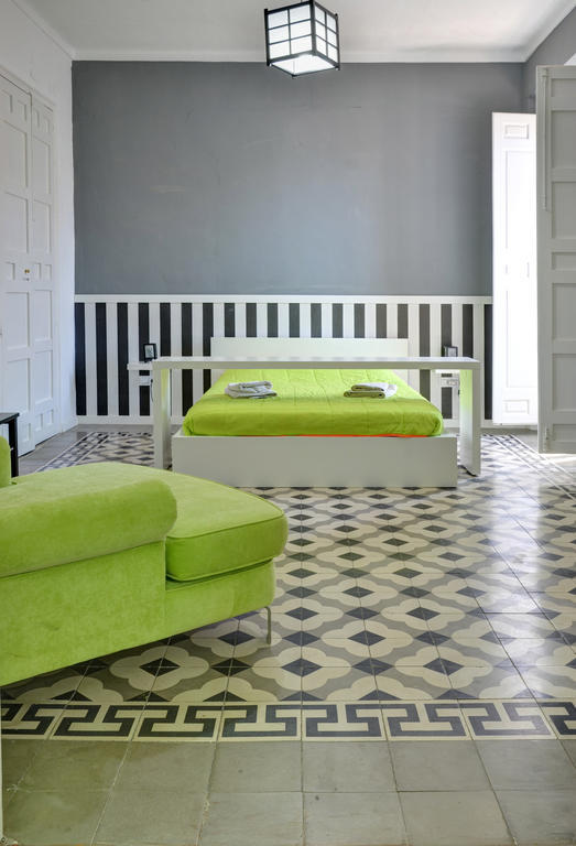 Apartamentos Gold Malaga Bilik gambar