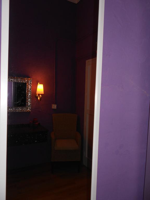 Apartamentos Gold Malaga Bilik gambar