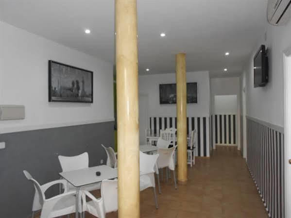 Apartamentos Gold Malaga Luaran gambar