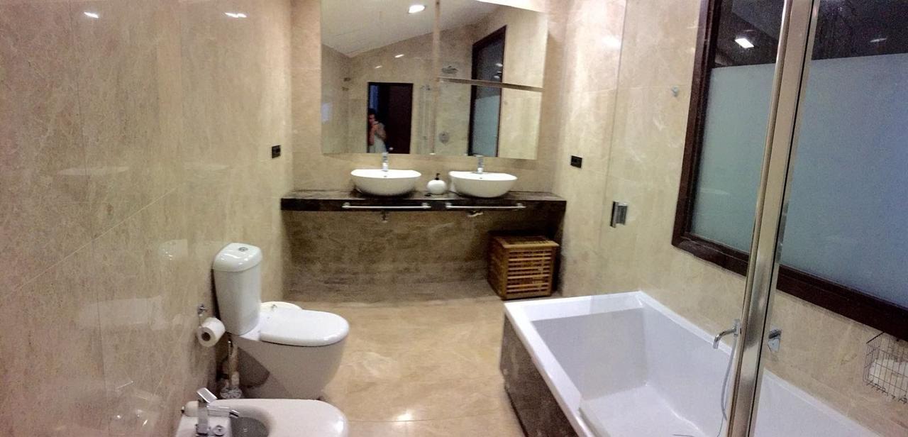 Apartamentos Gold Malaga Luaran gambar